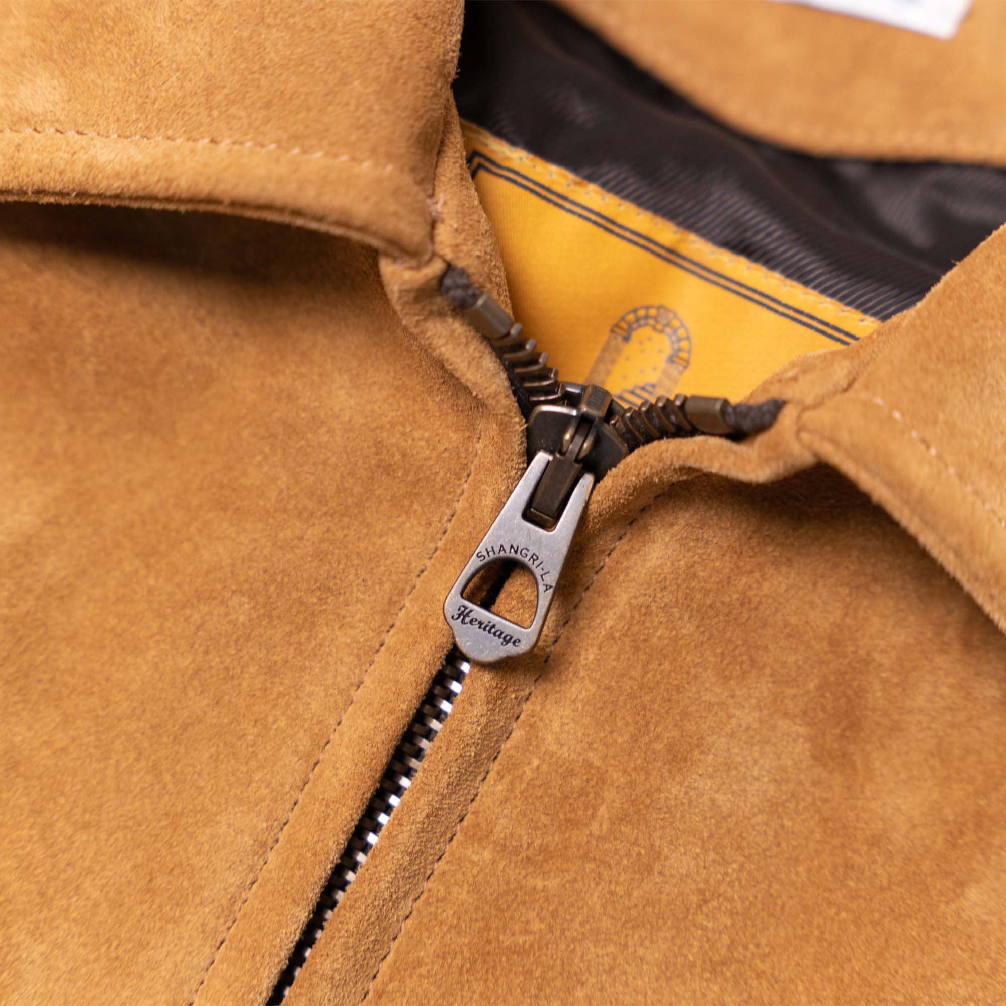 Shangri-la “Varenne” Womańs Fringe Sabbia Suede Jacket