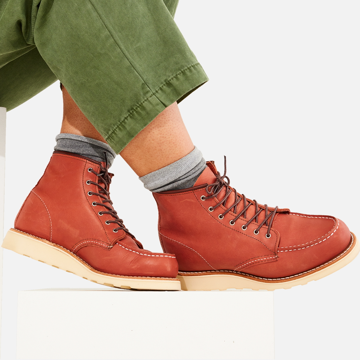 Red Wing Classic Woman Moc Auburn Legacy