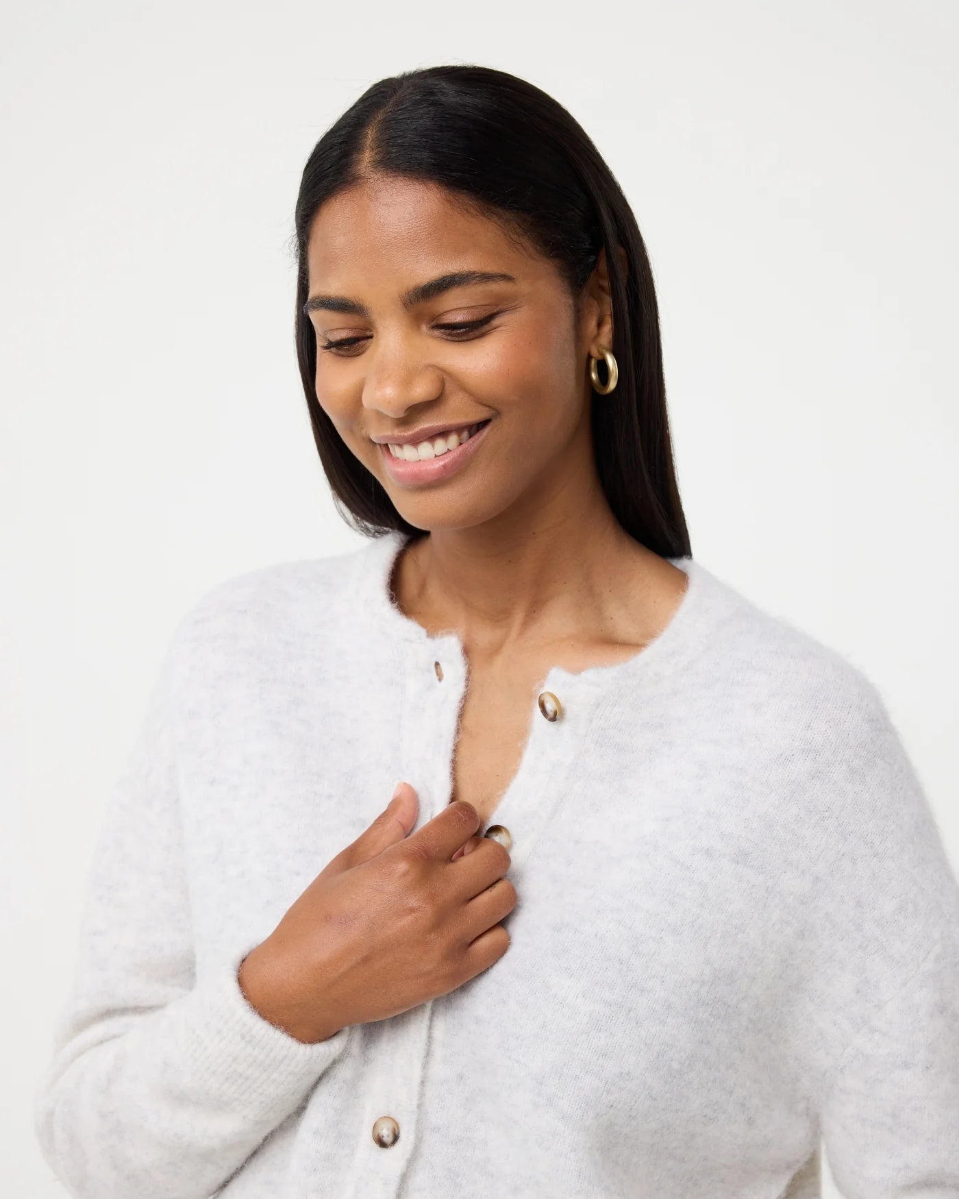 KNITTED Britney Cardigan
Light Grey