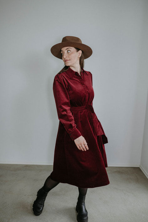 Farm um Herz Cordkleid